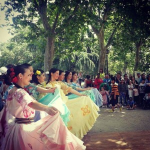 Grupo danza Cathia Coronel. Fiestas de San Isidro. 15_05_14. Foto propia